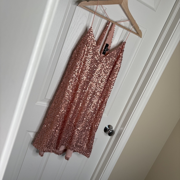 Lulu's Blush Sequin Strappy Dress Size Medium :) - Picture 4 of 8